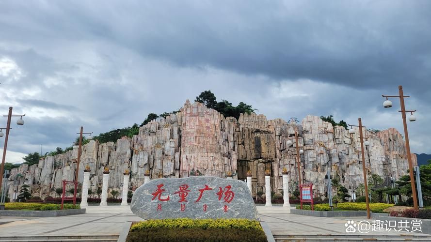  云南普洱景东彝族自治县新增境外输入30例，均在长安区:普洱景东是不是边境县