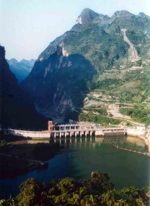 一张图看懂广西壮族自治区百色隆林各族自治县近4天活动轨迹_百色隆林有什么景点