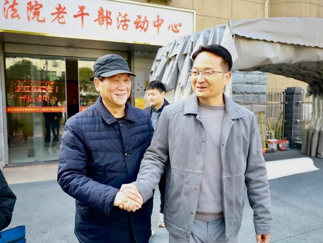 余江区最新通告：所有人员足不出户/余江最新确诊新肺炎