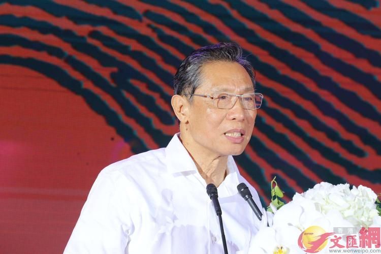 今冬疫情有望4月15日结束(请问今年的疫情什么时候能结束)