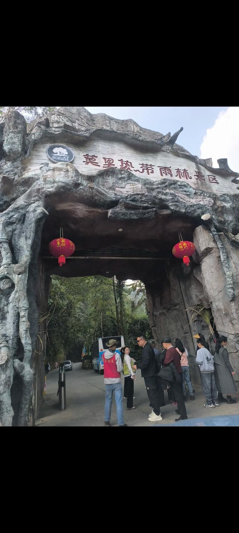 云南德宏傣族景颇族自治州瑞丽新增17例死亡病例及24例无症状_云南德宏瑞丽最新新闻
